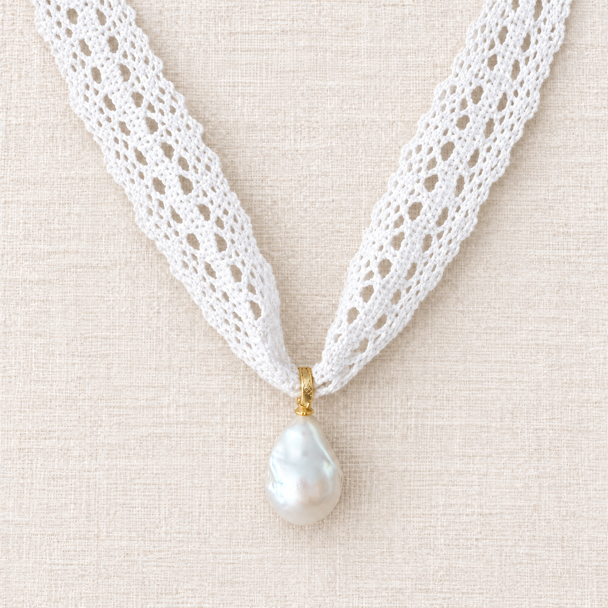 White Lace Ribbon & Baroque Pearl Necklace